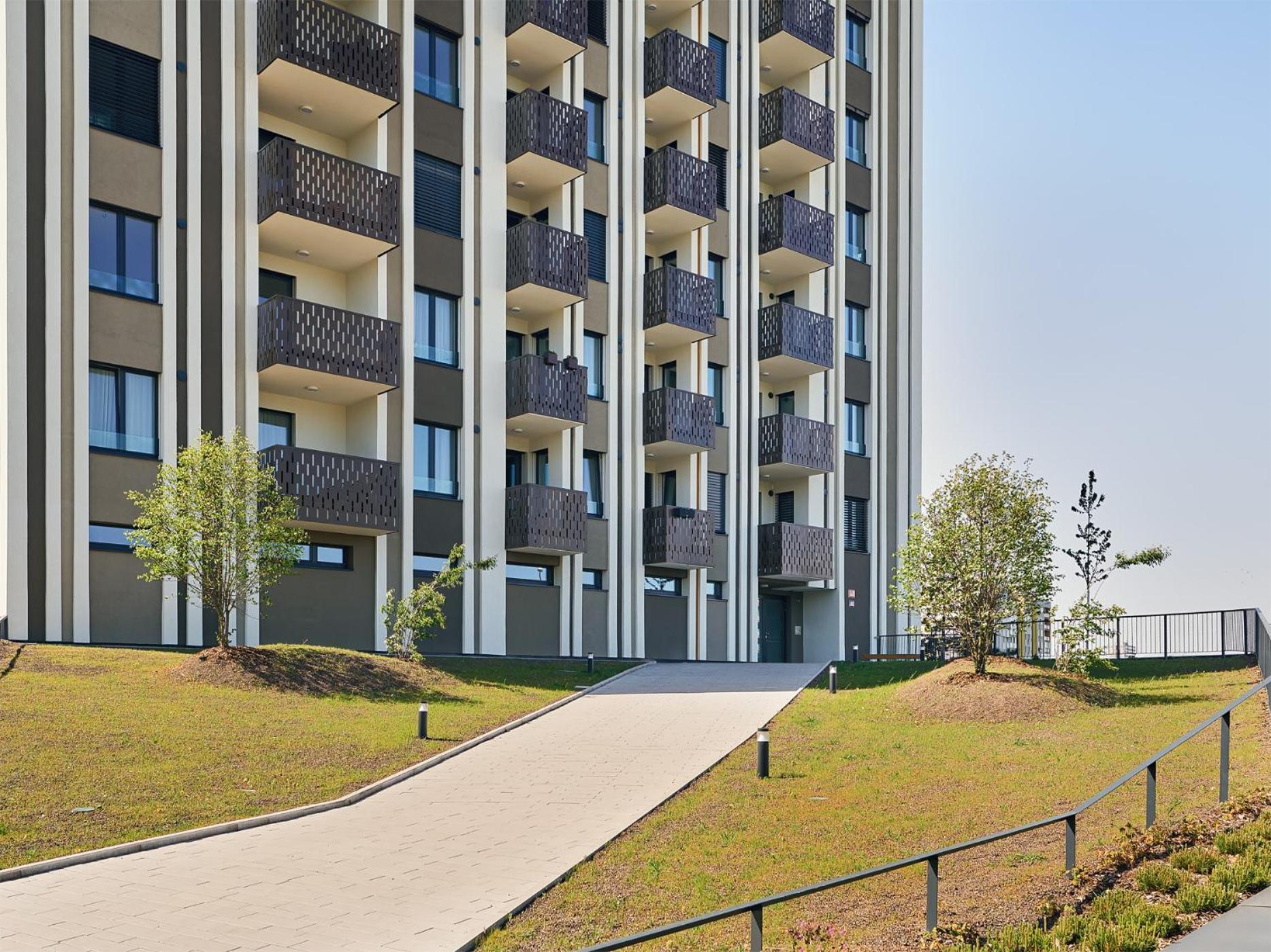 Luxury Sunny - Garage Parking, Metro, Balcony, Ps5 With Games Praha